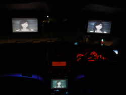 バイザーモニター