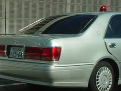 覆面パトカー　シルバーのクラウン　なにわ３００の25-64