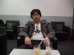 那覇空港でリラックス